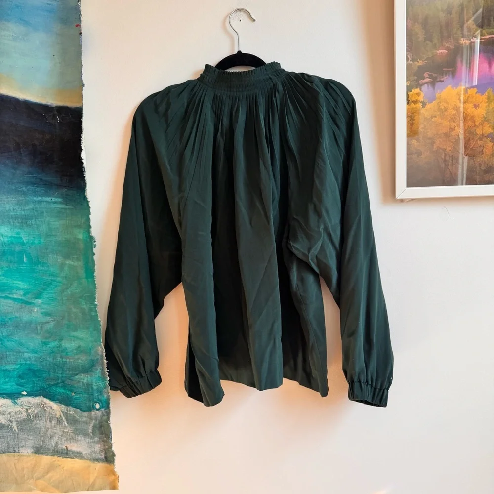 More Oliver Silk Forest Green Mock Neck Button Detail Long sleeve Blouse Medium - Picture 2 of 5